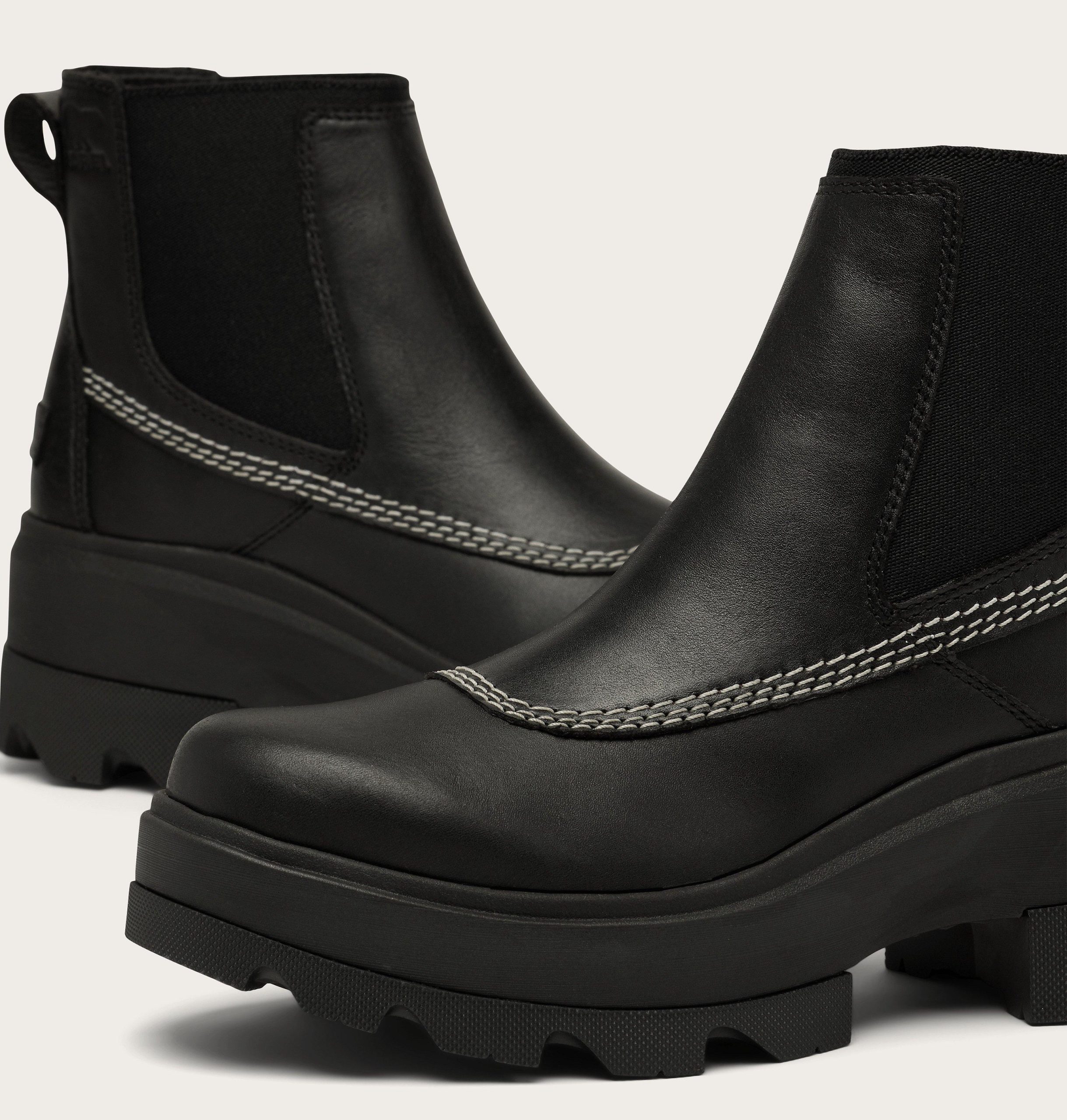 JOAN FRWD™ Women's Chelsea Boot - Image 23