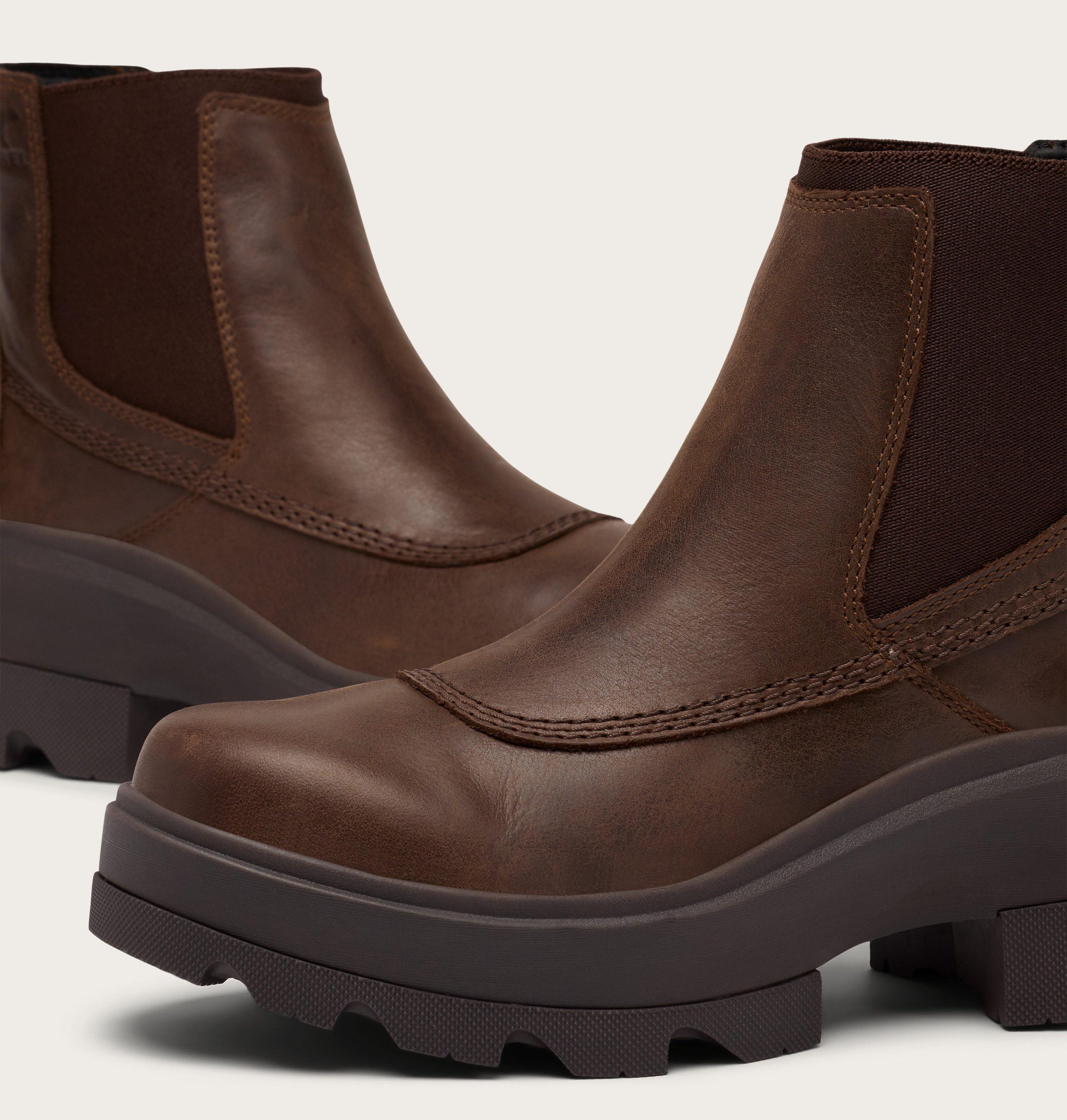 JOAN FRWD™ Women's Chelsea Boot - Image 38
